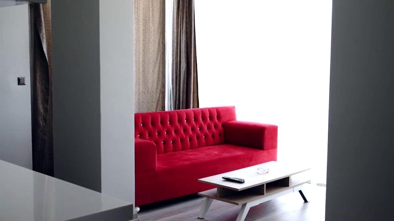 Demir Otel Bornova Buitenkant foto